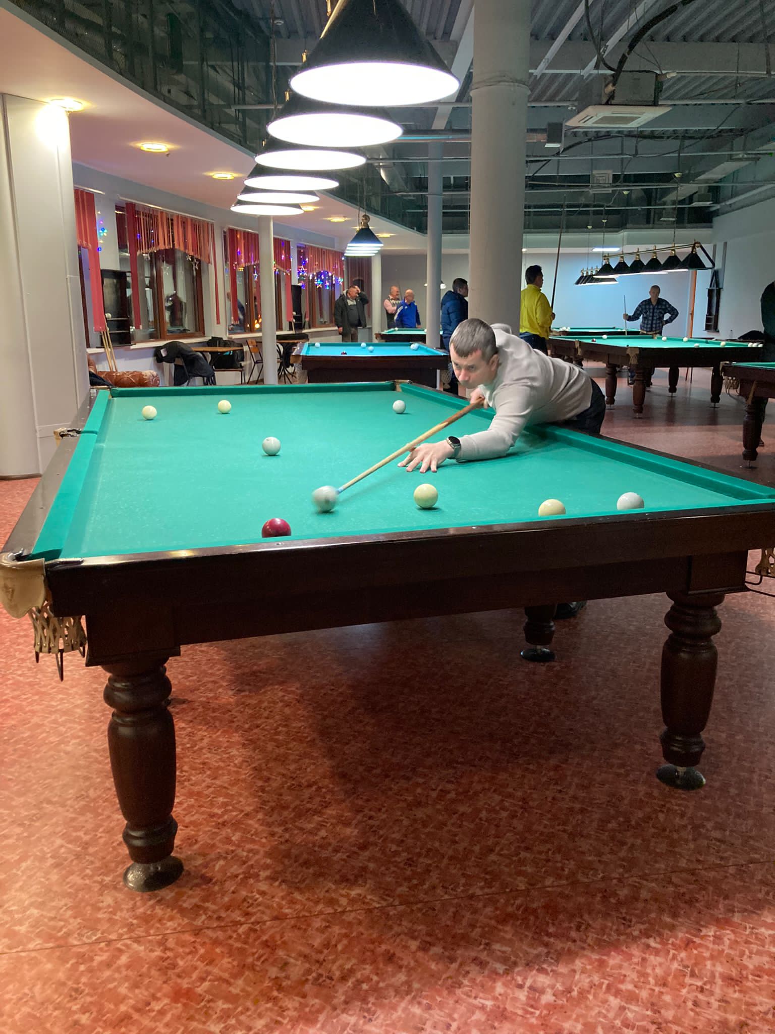 The qualities of a player for the success of playing billiards